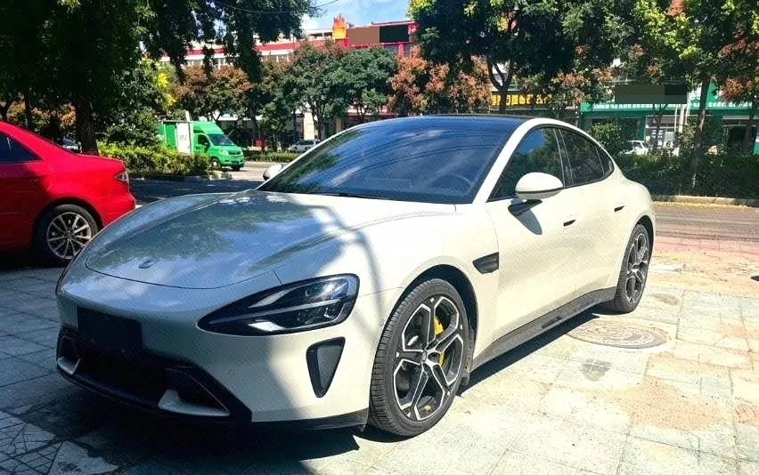 打开图片灯箱:MI 2024 SU 7 700km Rear Drive Long Endurance Smart Driving Edition Automatic Gear