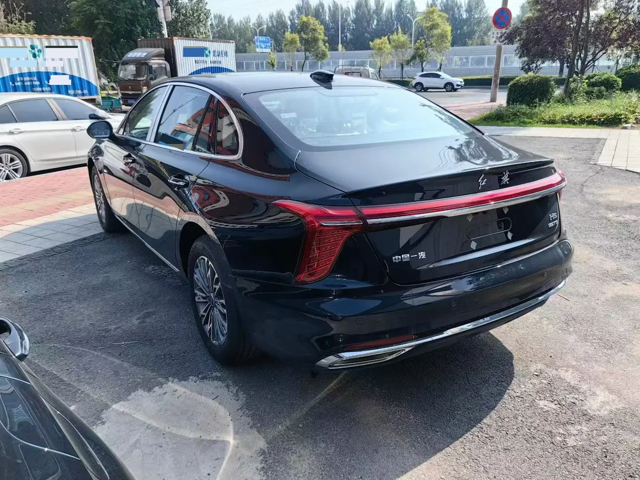 HongQi 2025 H5 2.0T Flag Chang 500000 Commemorative Automatic Gear 3