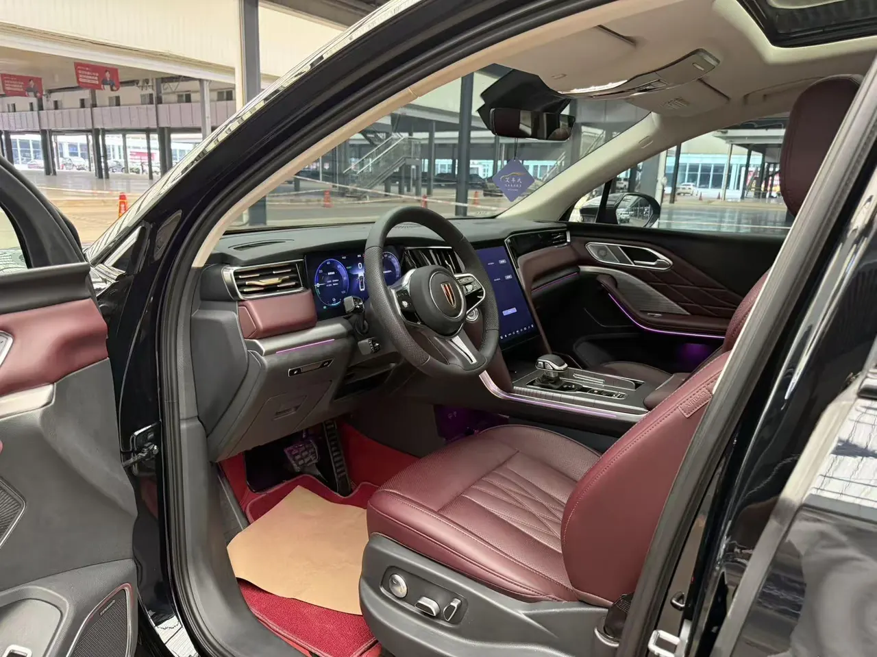 HongQi 2024 HS7 PHEV 2.0T 4-wheel drive flag smooth version 6-seat automatic gear 7