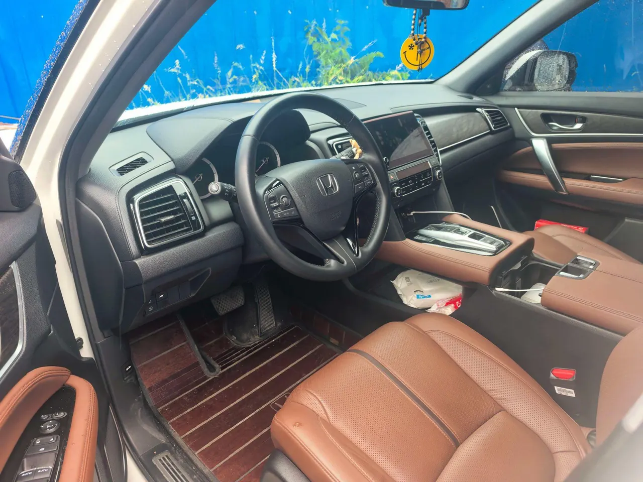 Honda 2020 UR-V 2.0T 370TURBO two-drive elegant version of automatic gear 4