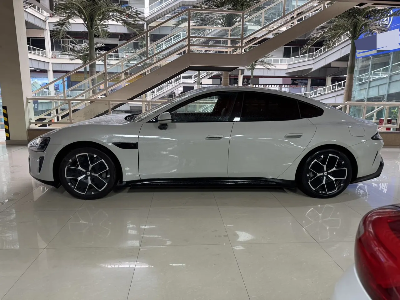 MI 2024 SU 7 700km Rear Drive Standard Founding Edition Automatic Gear 2