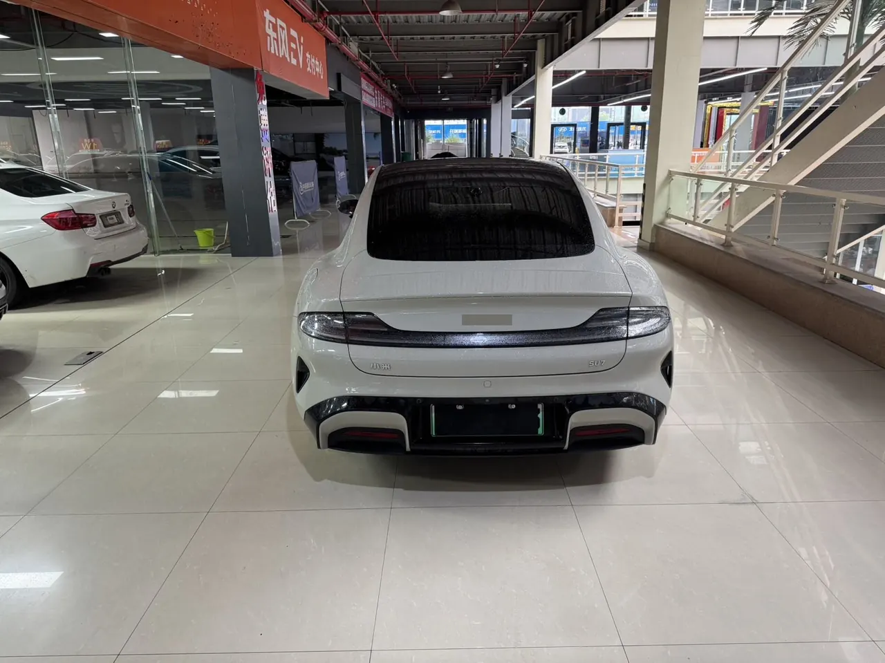 MI 2024 SU 7 700km Rear Drive Standard Founding Edition Automatic Gear 4