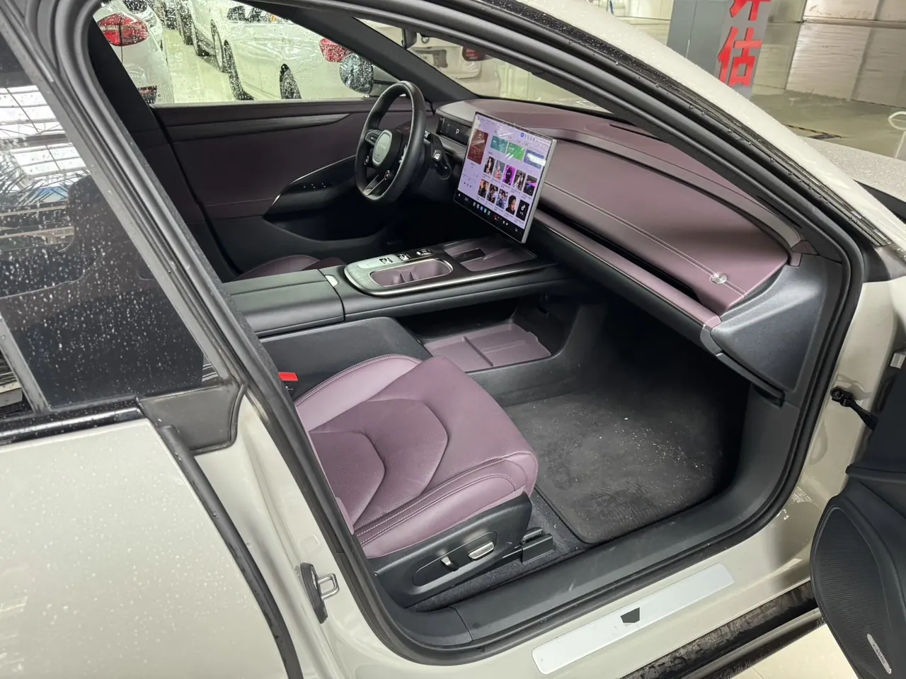 MI 2024 SU 7 700km Rear Drive Standard Founding Edition Automatic Gear 6