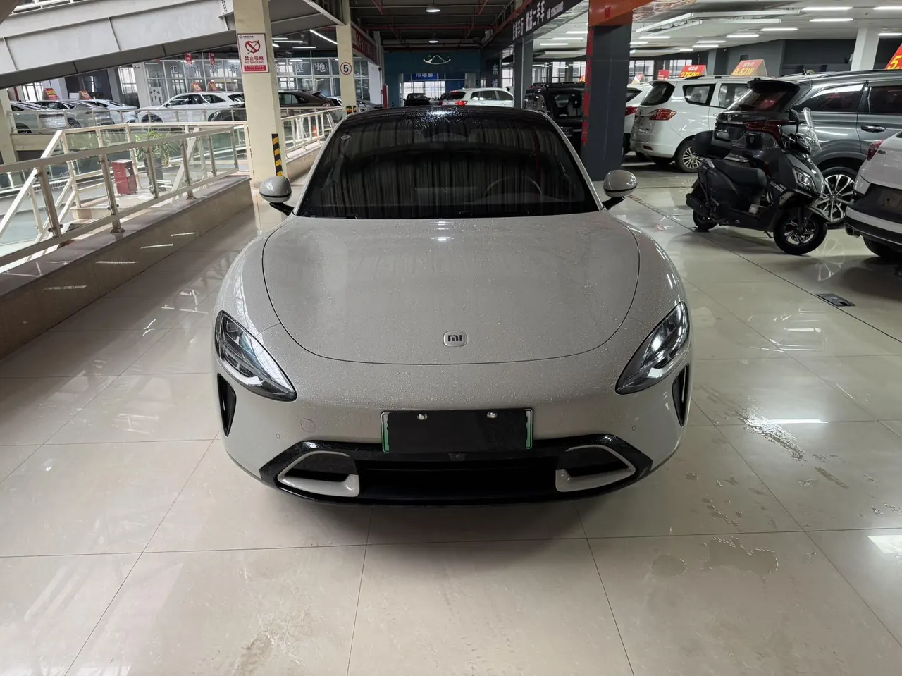 MI 2024 SU 7 700km Rear Drive Standard Founding Edition Automatic Gear 8