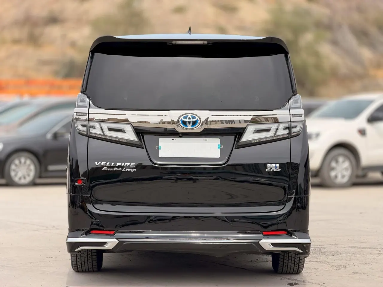 Toyota Wilfa (Imported) 2020 Wilfa 2.5 Stepless HV Distinguished Edition Automatic Gear 8