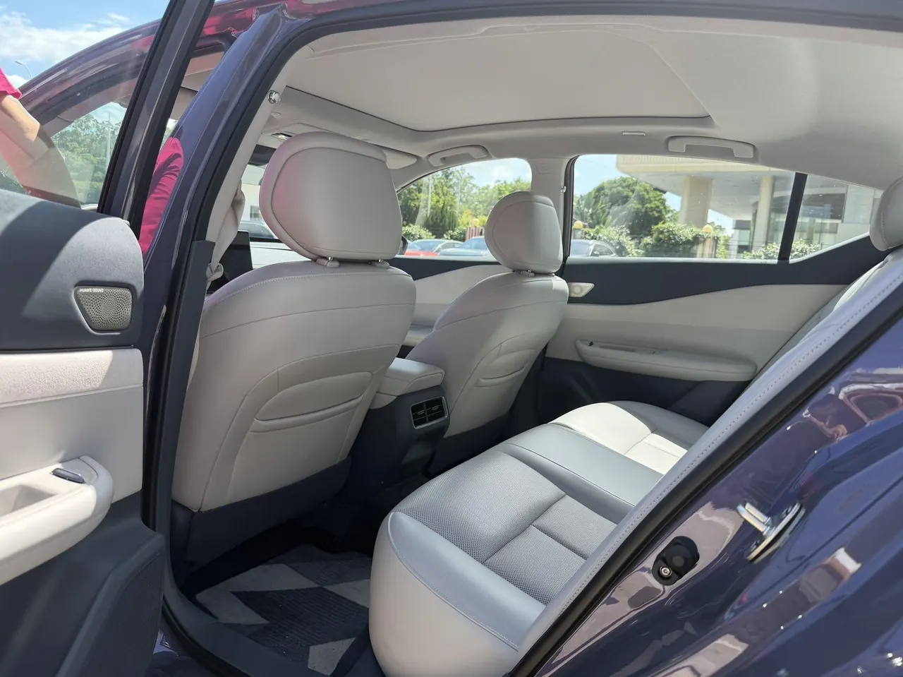 Nissan 2026 Teana 2.0T Stepless Hongmeng Cockpit Flagship Automatic Gear 4