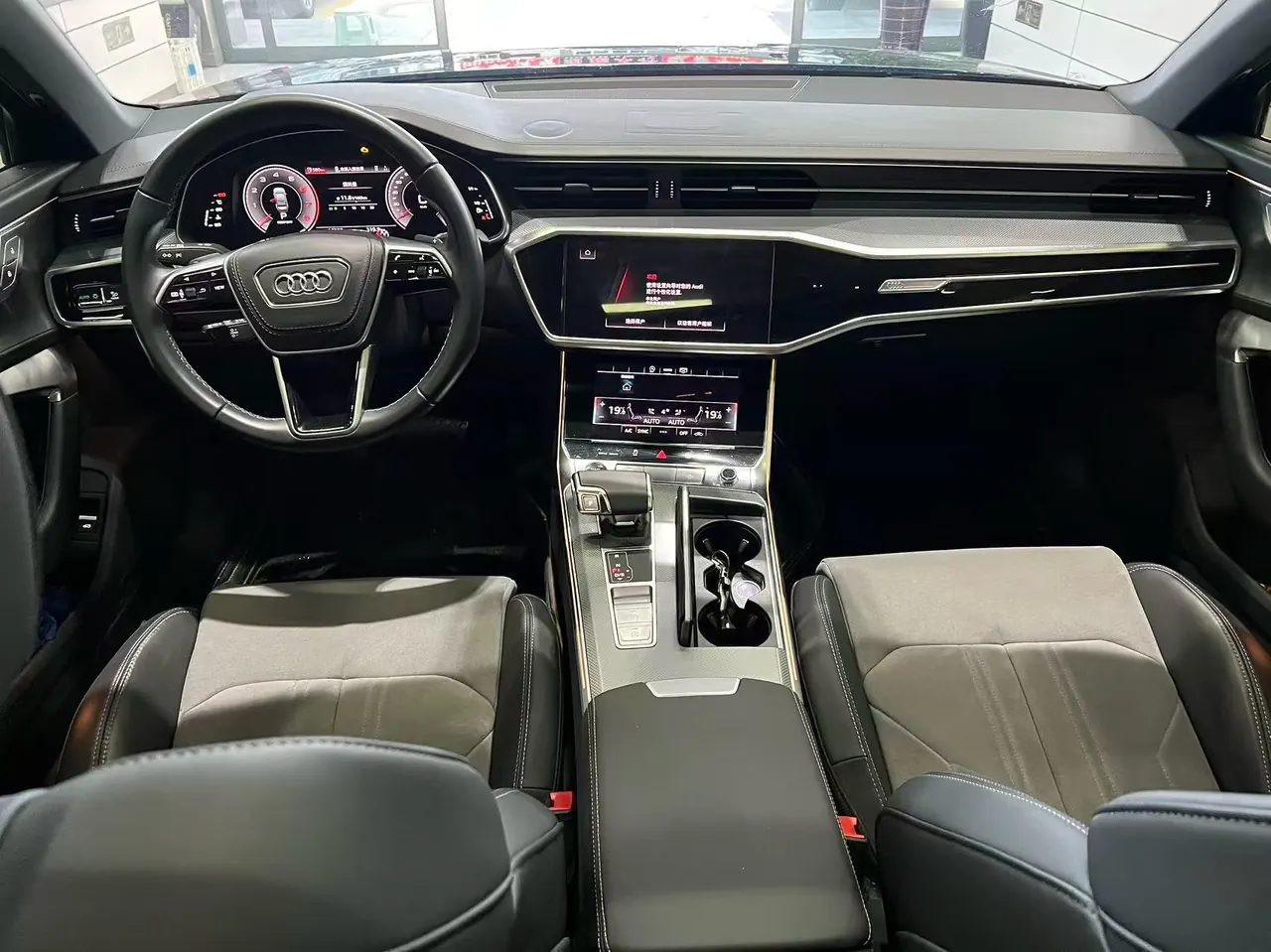 Audi 2024 A6L 2.0TFSI 40TFSI Deluxe Dynamic Automatic 6