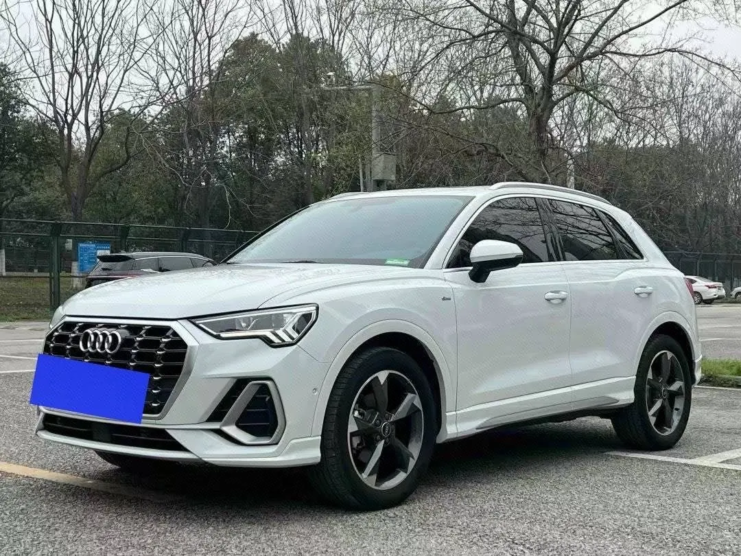 Open image lightbox: Audi 2021 Q3 1.4TFSI 35TFSI Fashion Dynamic Automatic