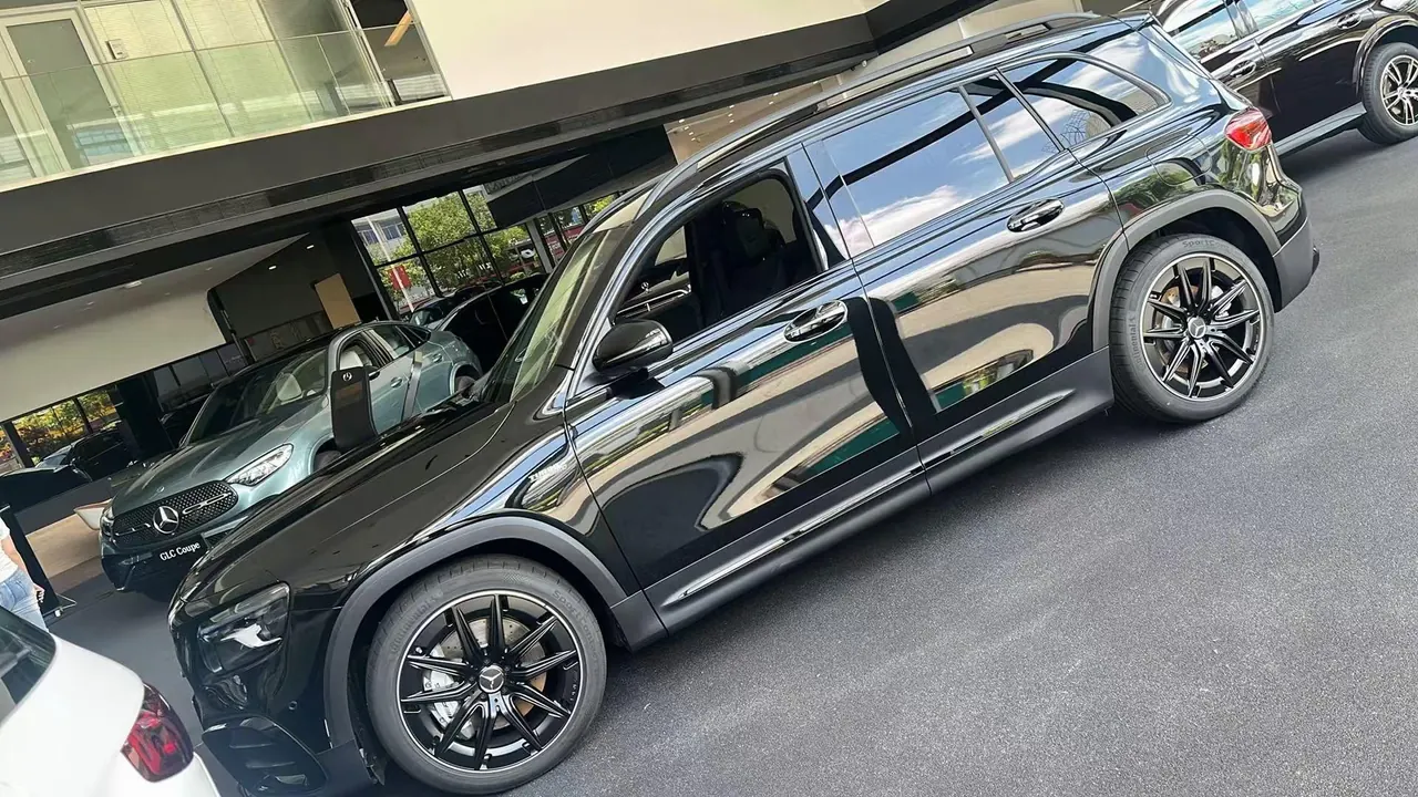 Mercedes Benz GLB AMG (Imported) 2026 GLB 35 AMG 4MATIC 48V 2.0T Automatic 3