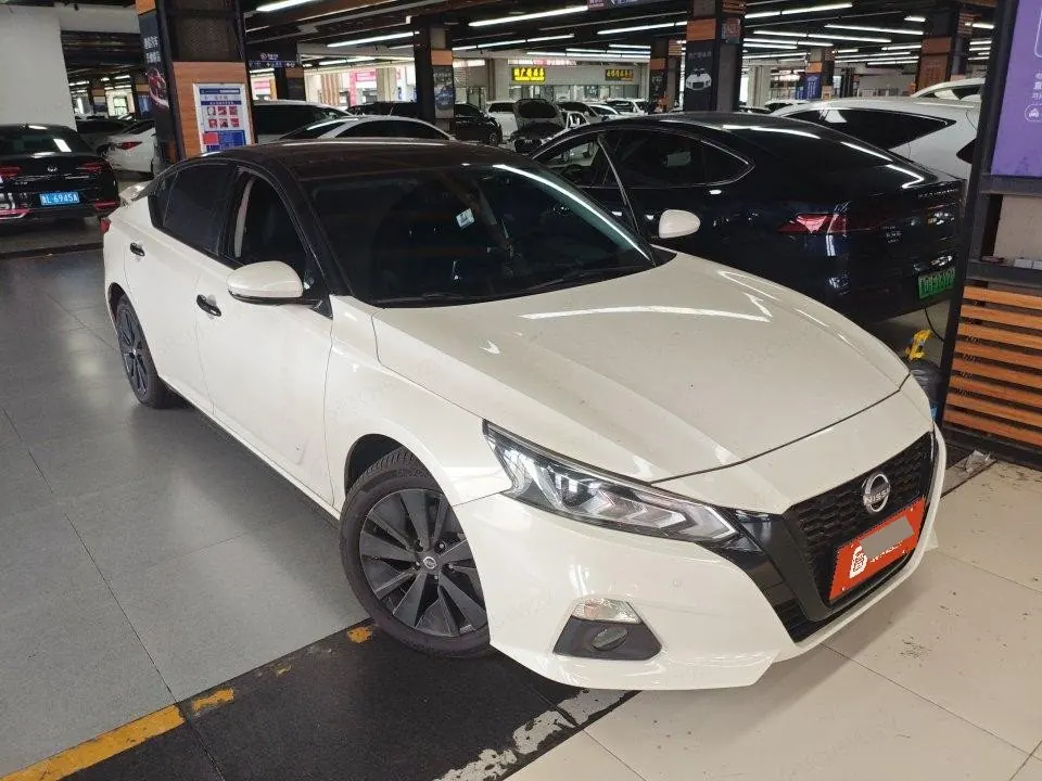 Nissan 2021 Teana 2.0 Stepless XL Comfort Edition Automatic Gear 2