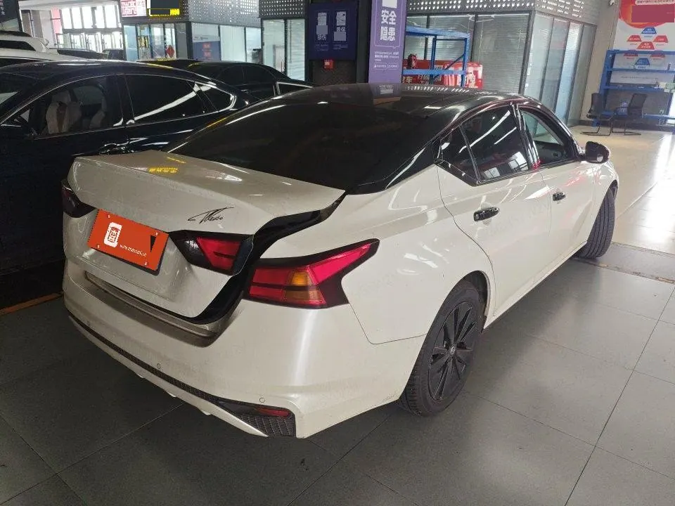 Nissan 2021 Teana 2.0 Stepless XL Comfort Edition Automatic Gear 4