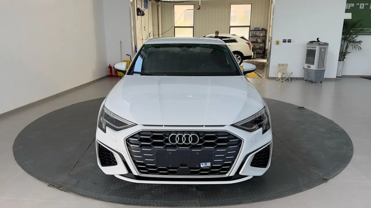 Audi 2021 A3L Limousine 1.4TFSI 35TFSI Aggressive Sports Automatic 2
