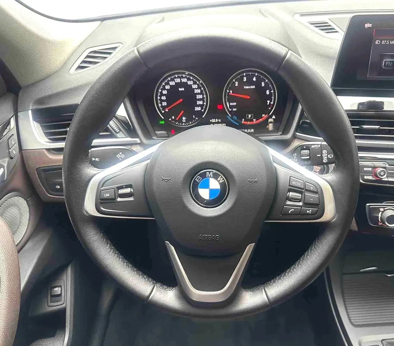 BMW 2021 X1 sDrive20Li 1.5T fashion automatic gear 7