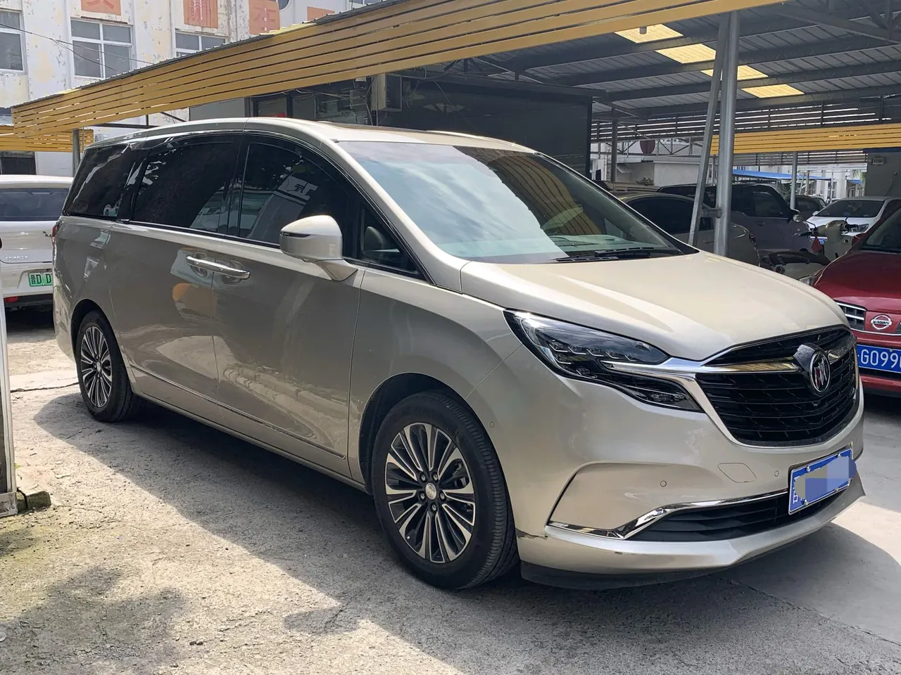Buick 2021 GL8 ES Lu Zun 2.0T 653T Flagship Automatic Gear 2