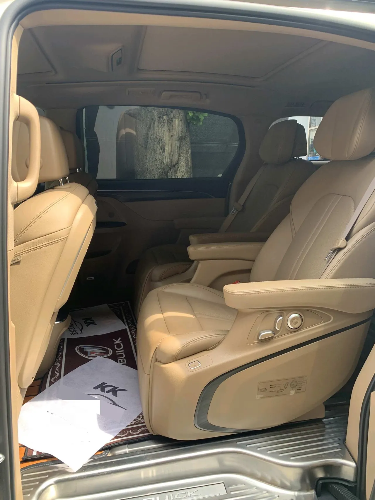 Buick 2021 GL8 ES Lu Zun 2.0T 653T Flagship Automatic Gear 4