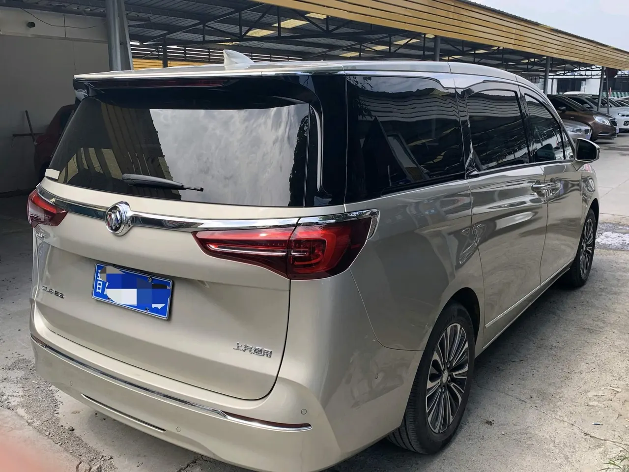 Buick 2021 GL8 ES Lu Zun 2.0T 653T Flagship Automatic Gear 7