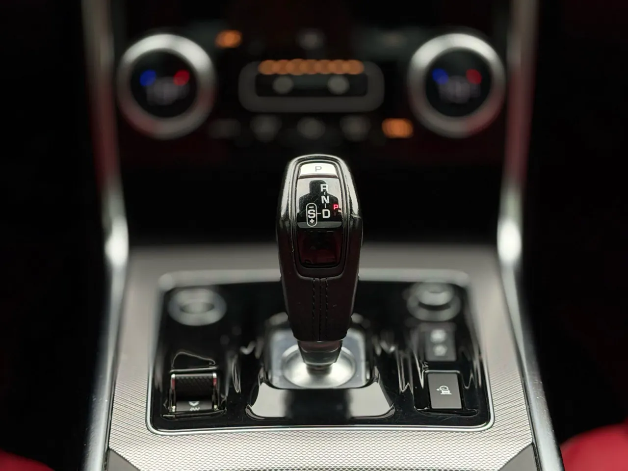 Jaguar 2021 XEL 2.0T 250PS R-DYNAMIC S Enterprising Sports Edition Automatic Gear 13