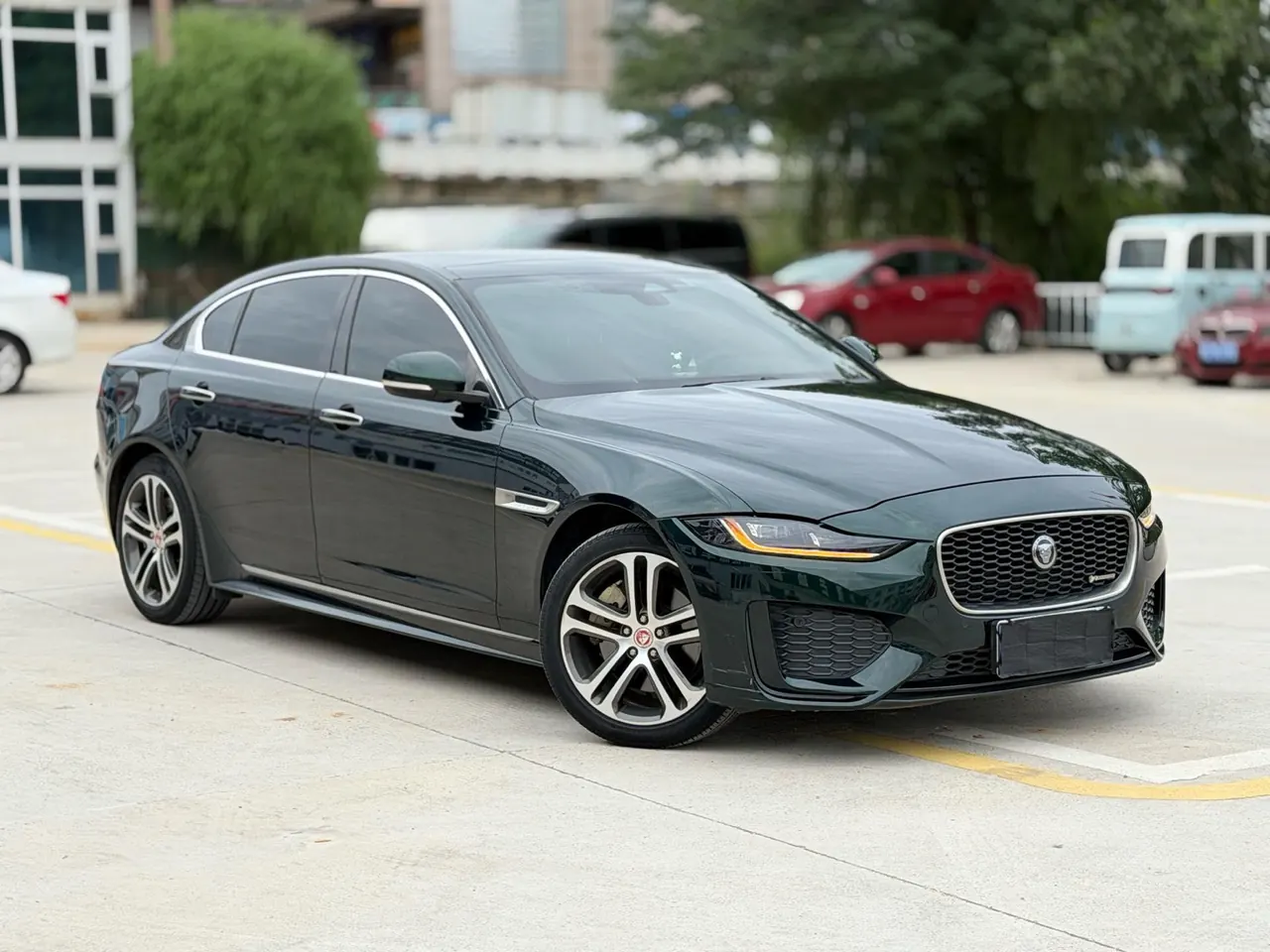 Jaguar 2021 XEL 2.0T 250PS R-DYNAMIC S Enterprising Sports Edition Automatic Gear 2