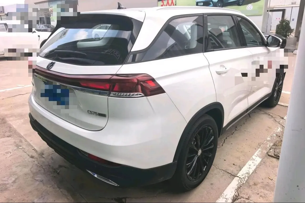 ChangAn 2026 CS75 PRO 1.5T exclusive 7-seat automatic gear 3