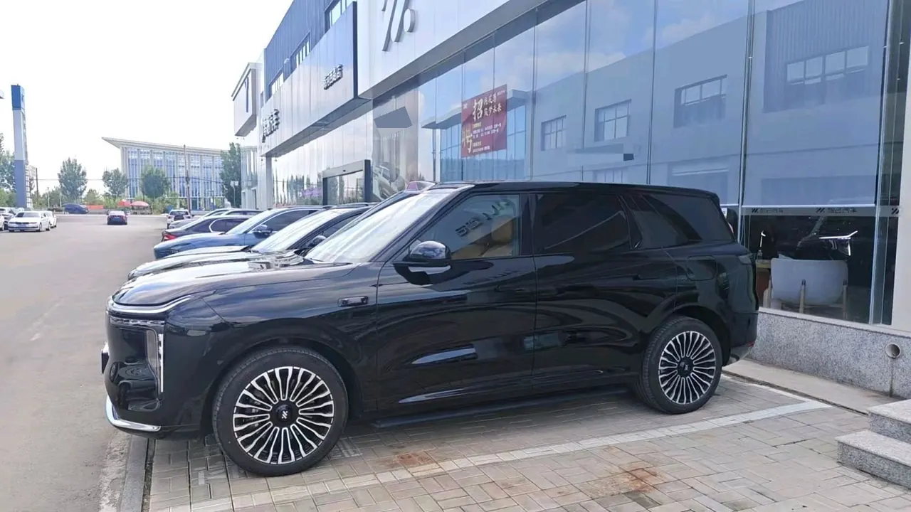 IM 2026 IM LS8 52 Max Luxury Six-seat Automatic Gear 5