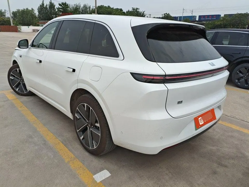 Li 2025 L6 Max Intelligent Rejuvenation New Edition Automatic Gear 3