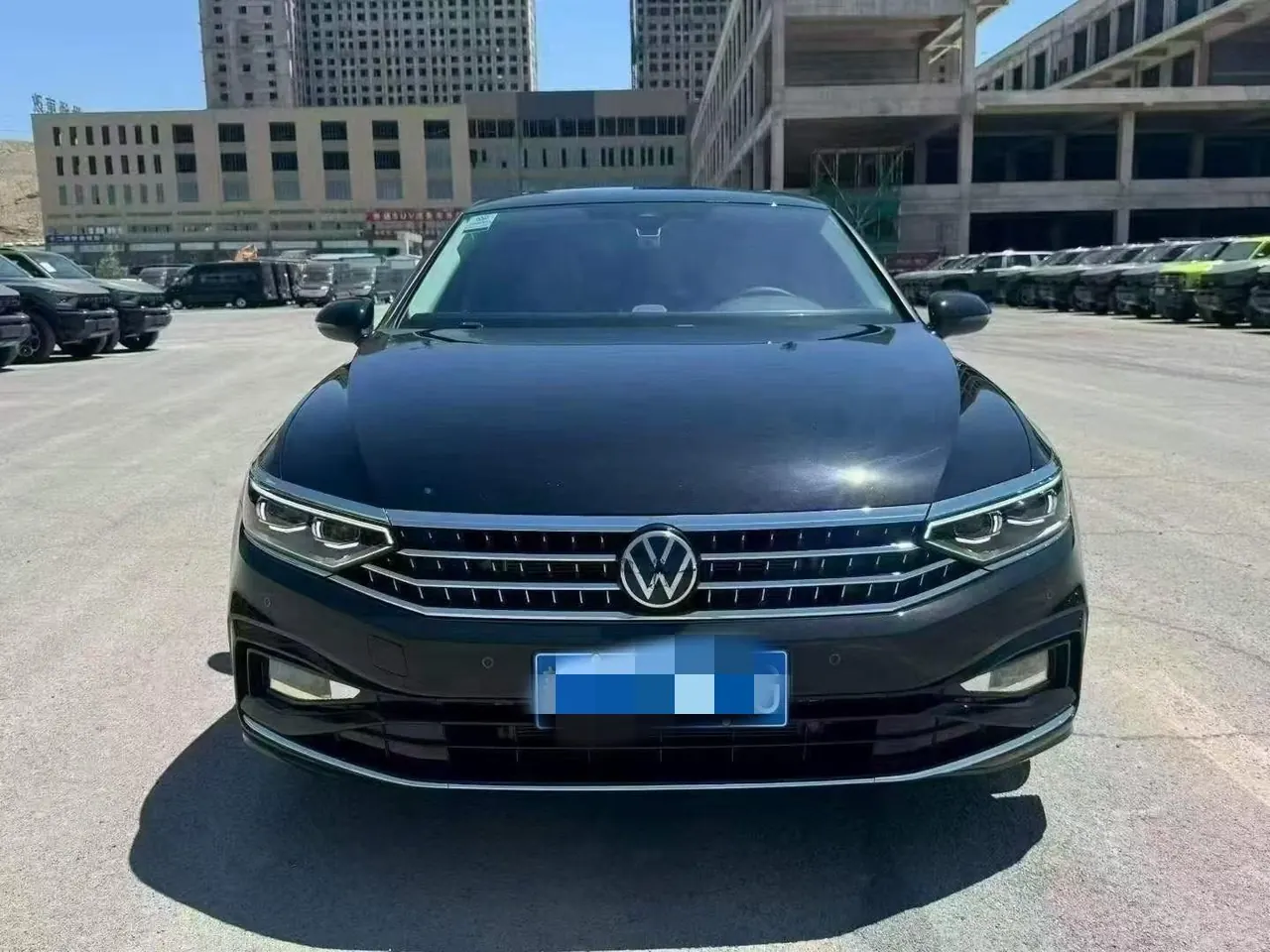 Volkswagen 2025 Magotan 2.0TSI 330TSI 2 million luxury automatic gear 2