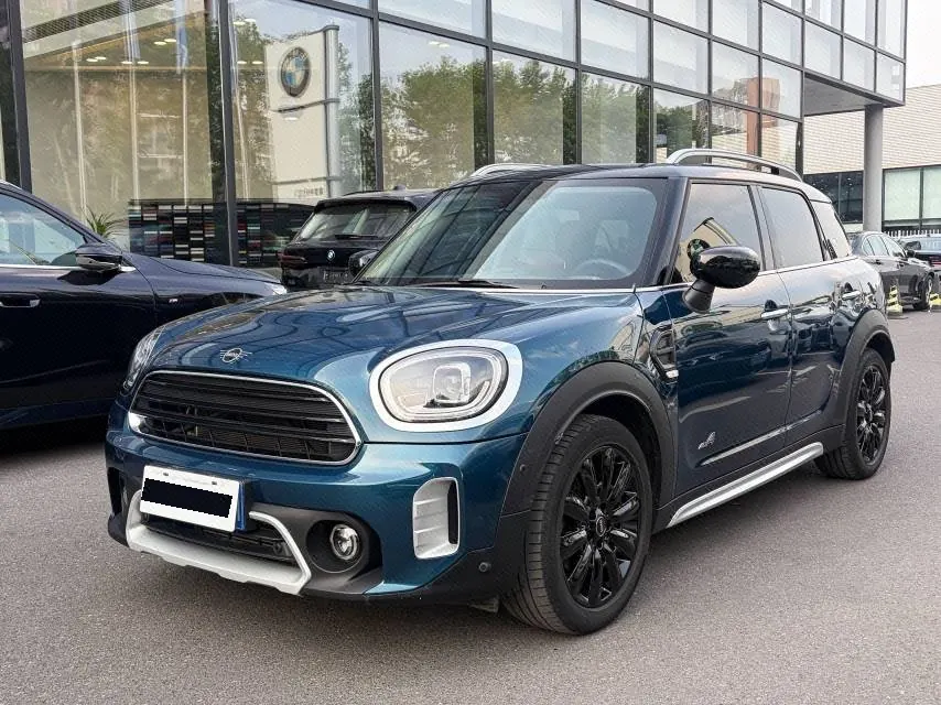 打开图片灯箱:MINI Countryman (Imported) 2021 Cooper Countryman All 4 1.5T Laguna Blue Limited Edition Automatic Gear