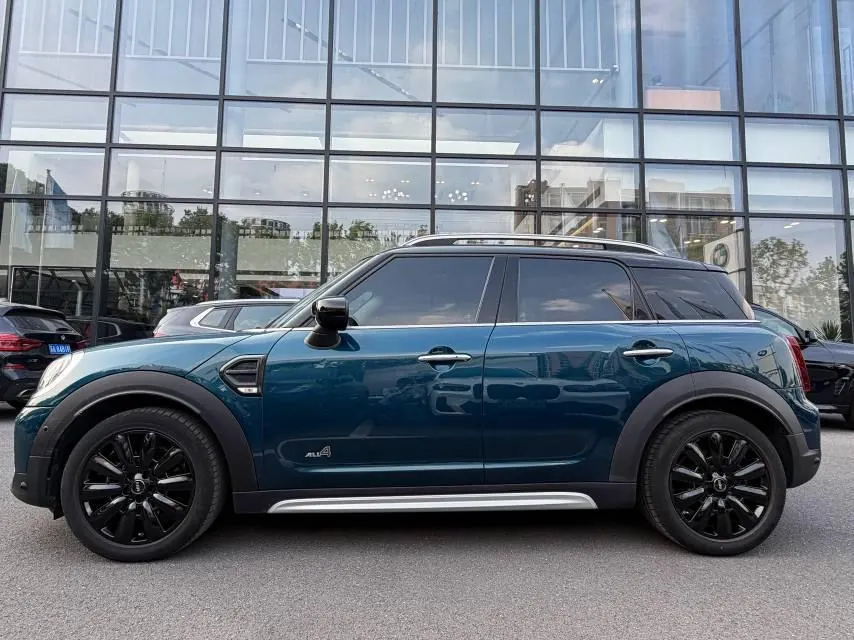 MINI Countryman (Imported) 2021 Cooper Countryman All 4 1.5T Laguna Blue Limited Edition Automatic Gear 3