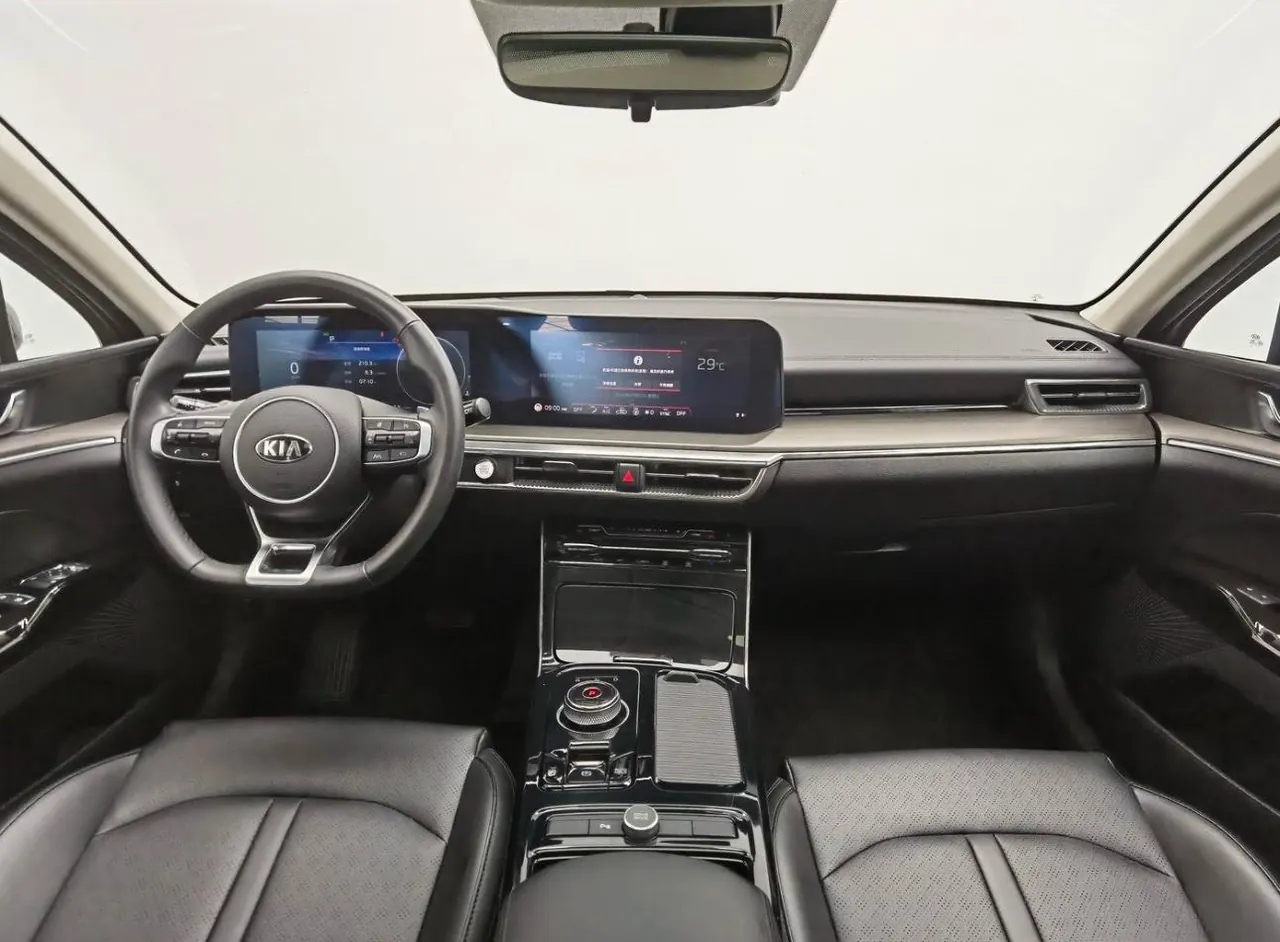Kia 2020 K5 Keku 1.5T 270T CVVD Deluxe Edition Automatic Gear 4