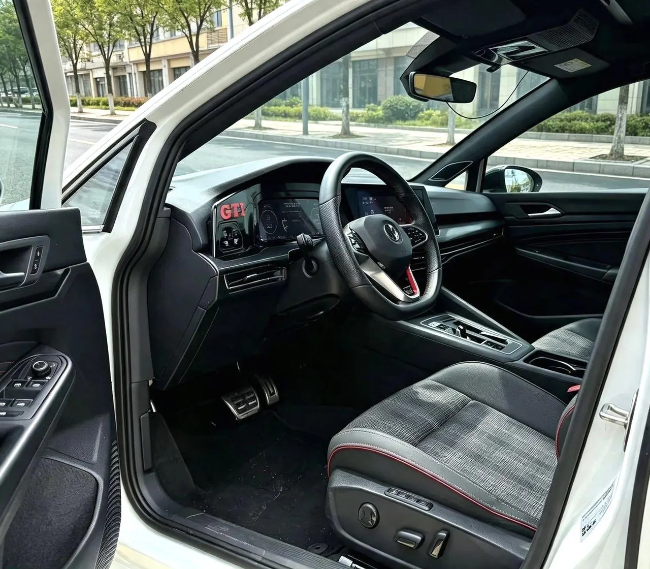 Volkswagen 2021 Golf GTI 2.0TSI Automatic 3