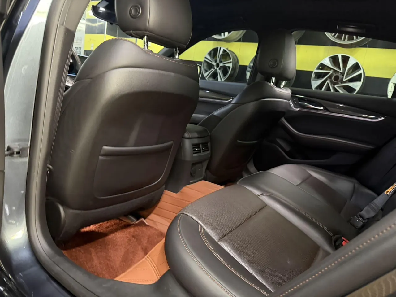 Cadillac 2021 CT5 2.0T 28T Platinum Automatic Gear 4