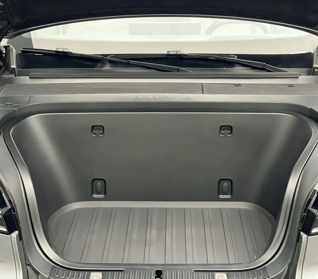 ONVO 2025 L90 Ultra Six‑Seater Automatic 11