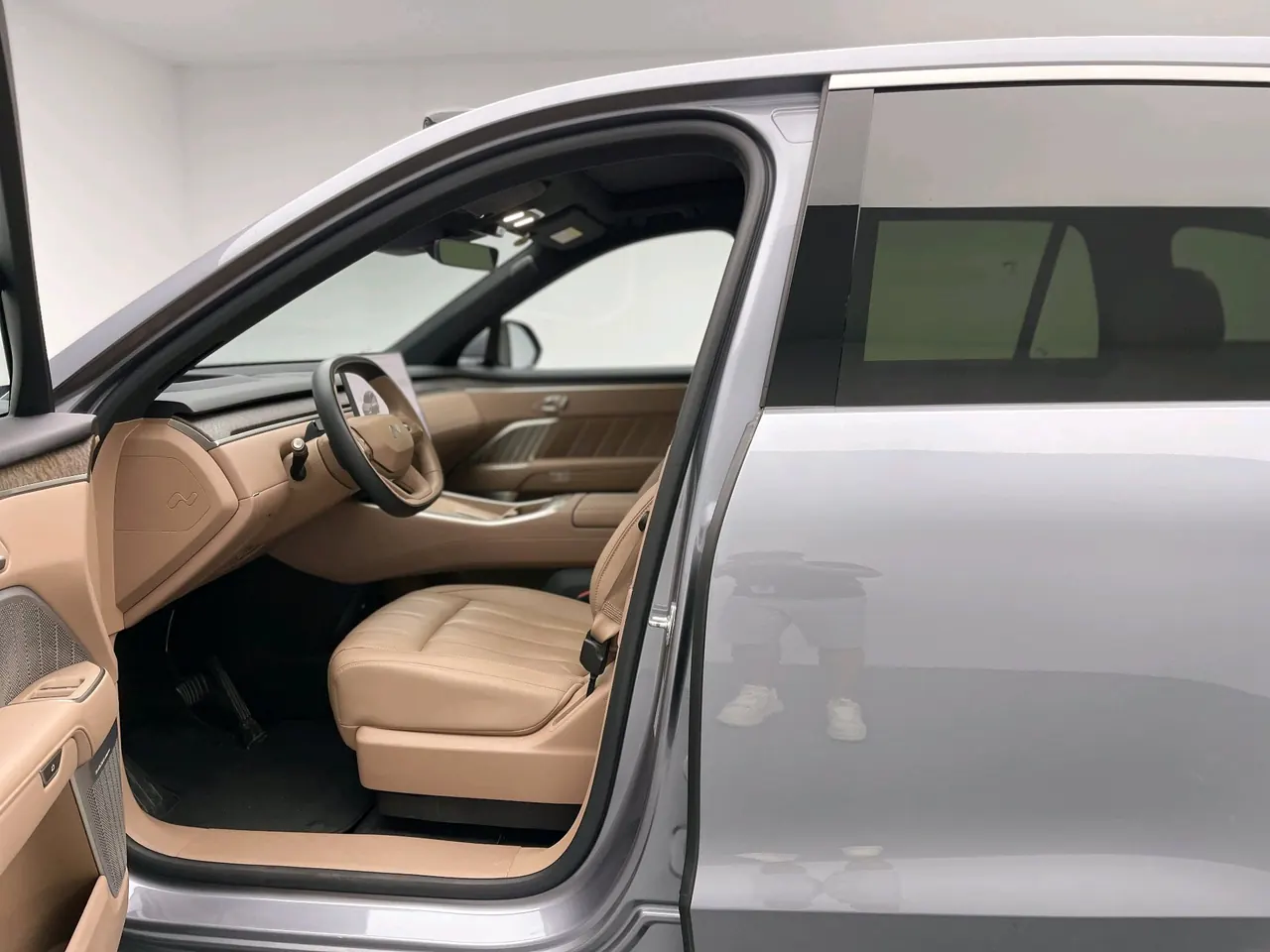 ONVO 2025 L90 Ultra Six‑Seater Automatic 17