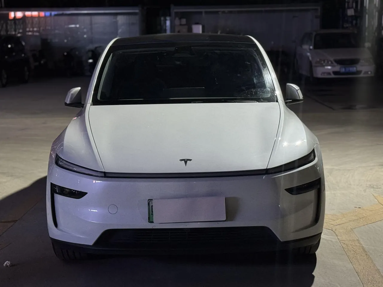 Tesla 2024 Model Y rear-wheel drive version automatic transmission 5