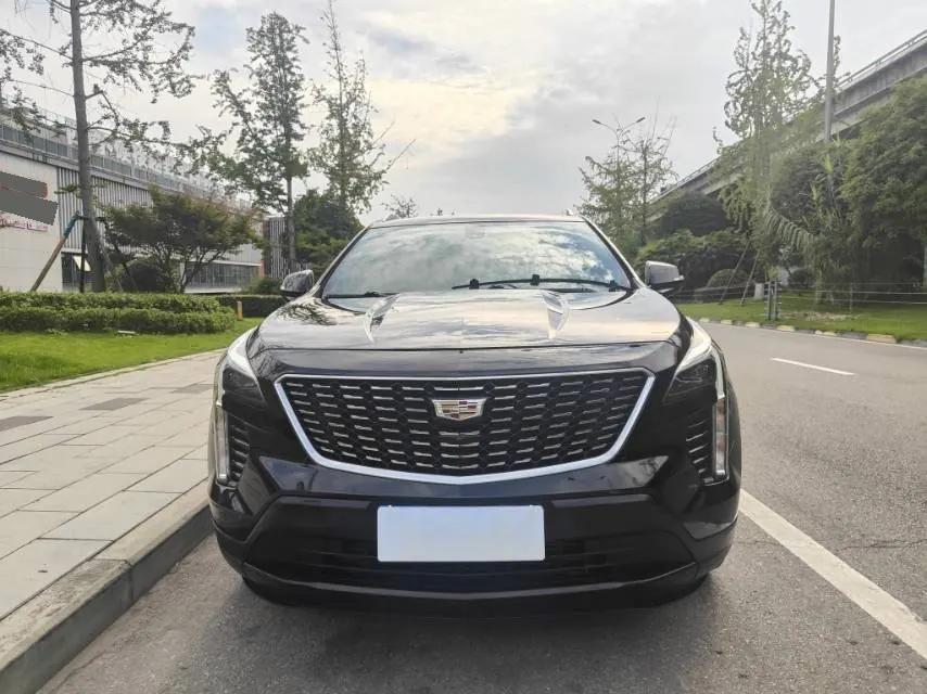 Cadillac 2020 XT4 2.0T 28T Two-Drive Technical Automatic Gear 3