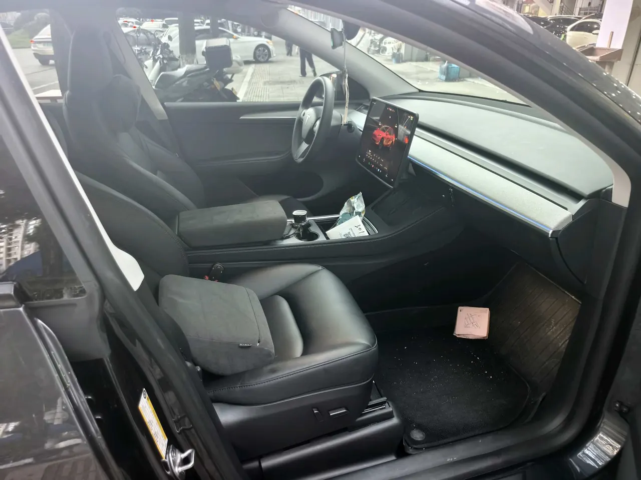 Tesla 2024 Model Y rear-wheel drive version automatic transmission 5