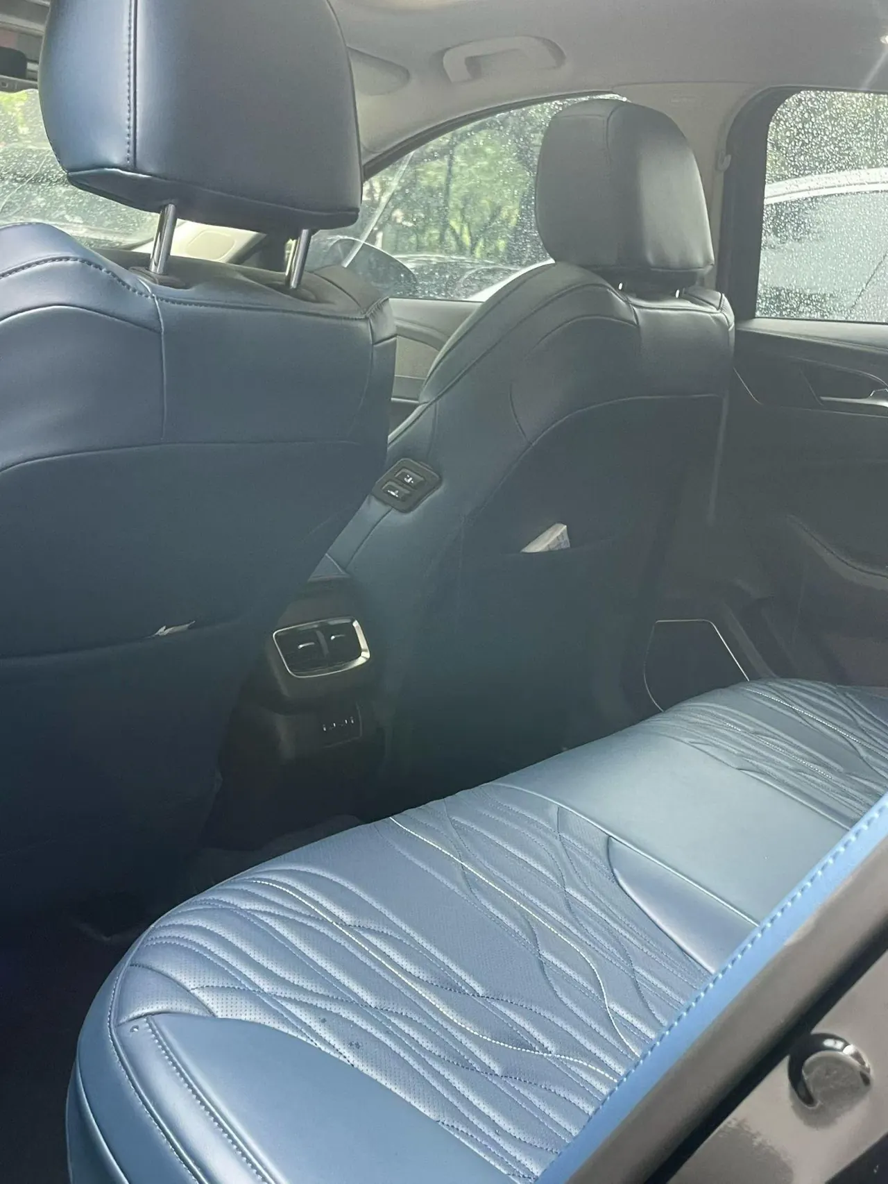 HongQi 2020 H5 1.8TD Zhilian Qichang Edition Automatic Gear 5