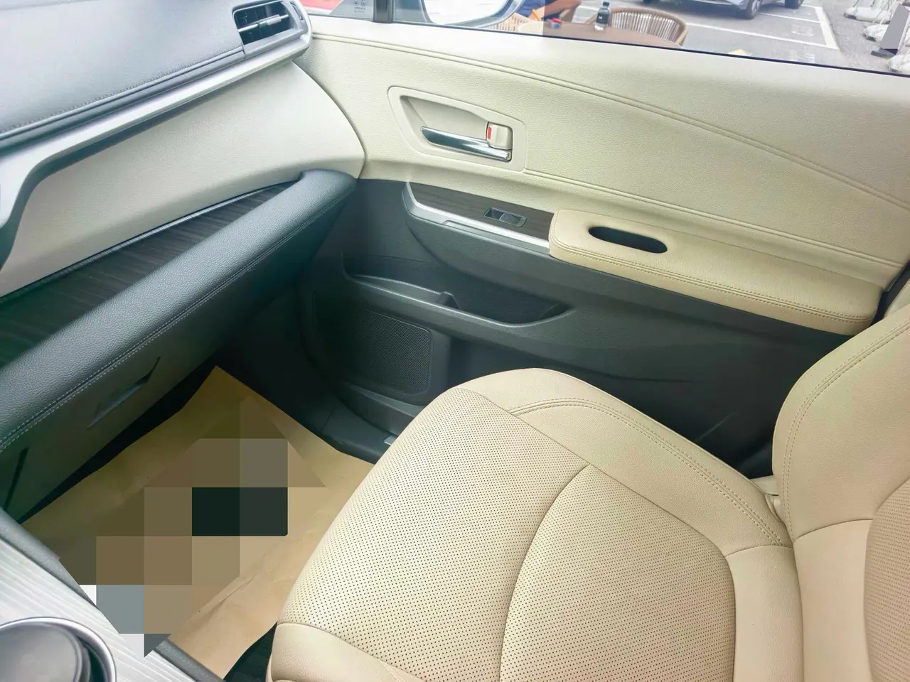 Toyota 2022 Grevia HYBRID 2.5 Stepless Premium Edition Automatic Gear 5