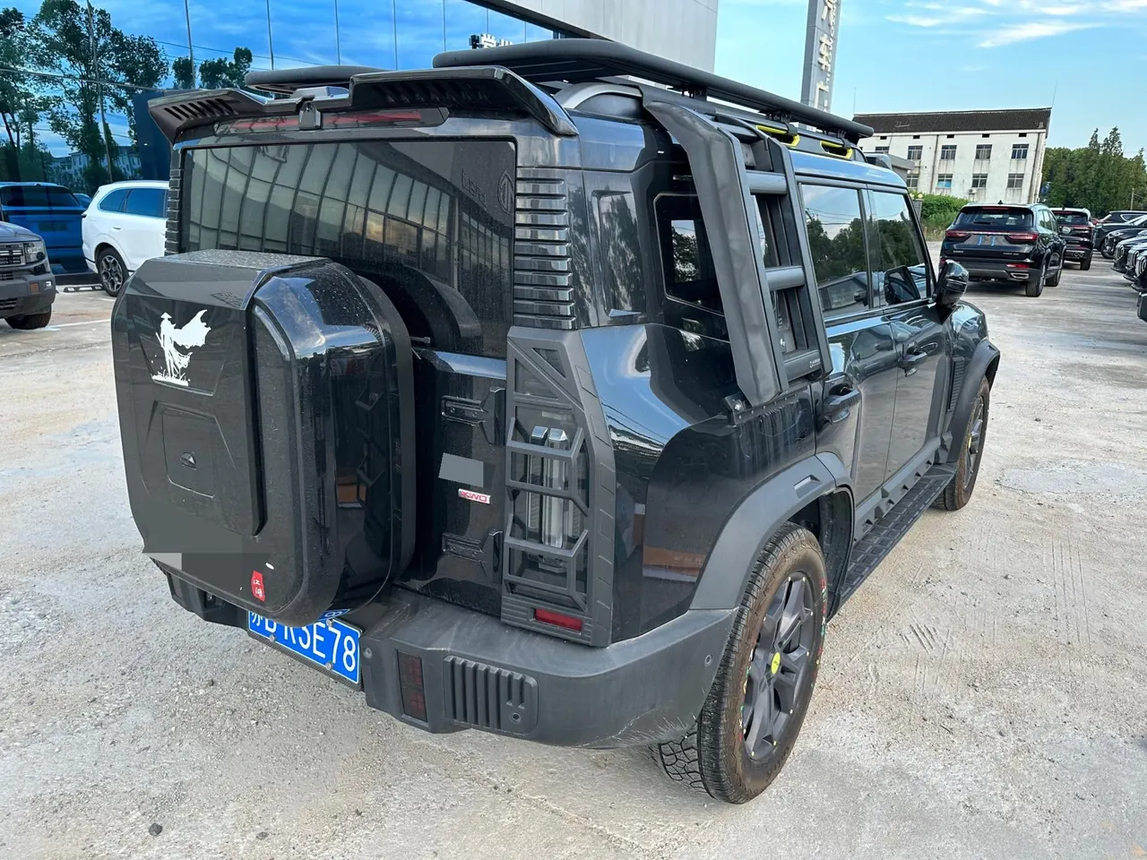 Jetour 2024 Traveler 2.0T Four-Wheel-Drive Cross-Country PRO Entertainment Version Automatic Transmission 4