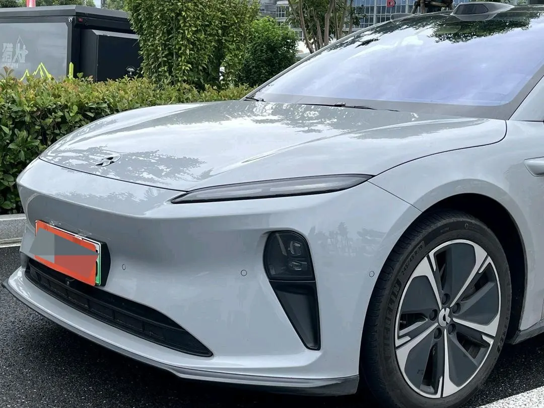 NIO 2024 ET5T 75kWh Touring automatic 10