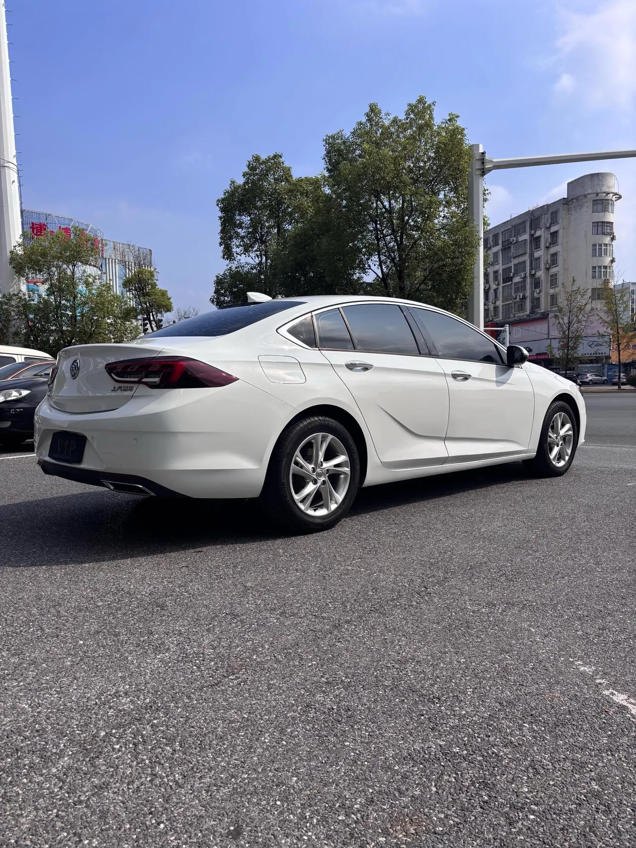 Buick 2020 Regal 1.5T 552T Elite Automatic Gear 7