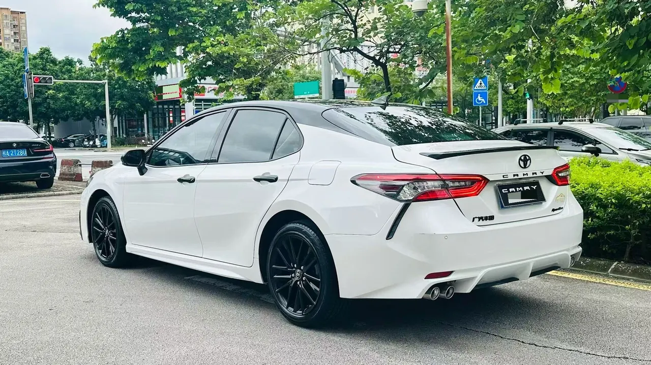 Toyota 2022 Camry 2.5S Knight Edition Automatic 3