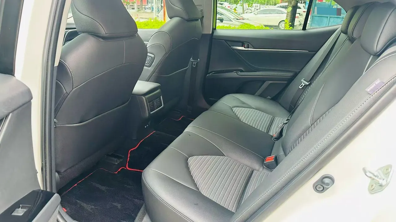 Toyota 2022 Camry 2.5S Knight Edition Automatic 9