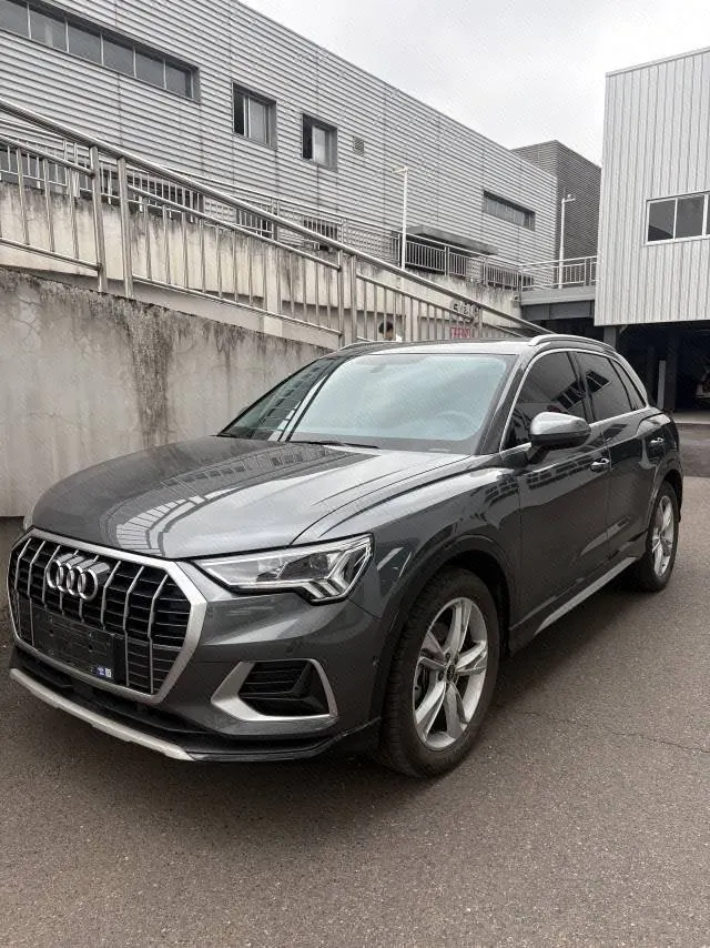 Open image lightbox: Audi 2022 Q3 1.4TFSI 35TFSI Fashion Elegant Automatic Gear