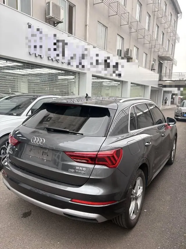 Audi 2022 Q3 1.4TFSI 35TFSI Fashion Elegant Automatic Gear 4