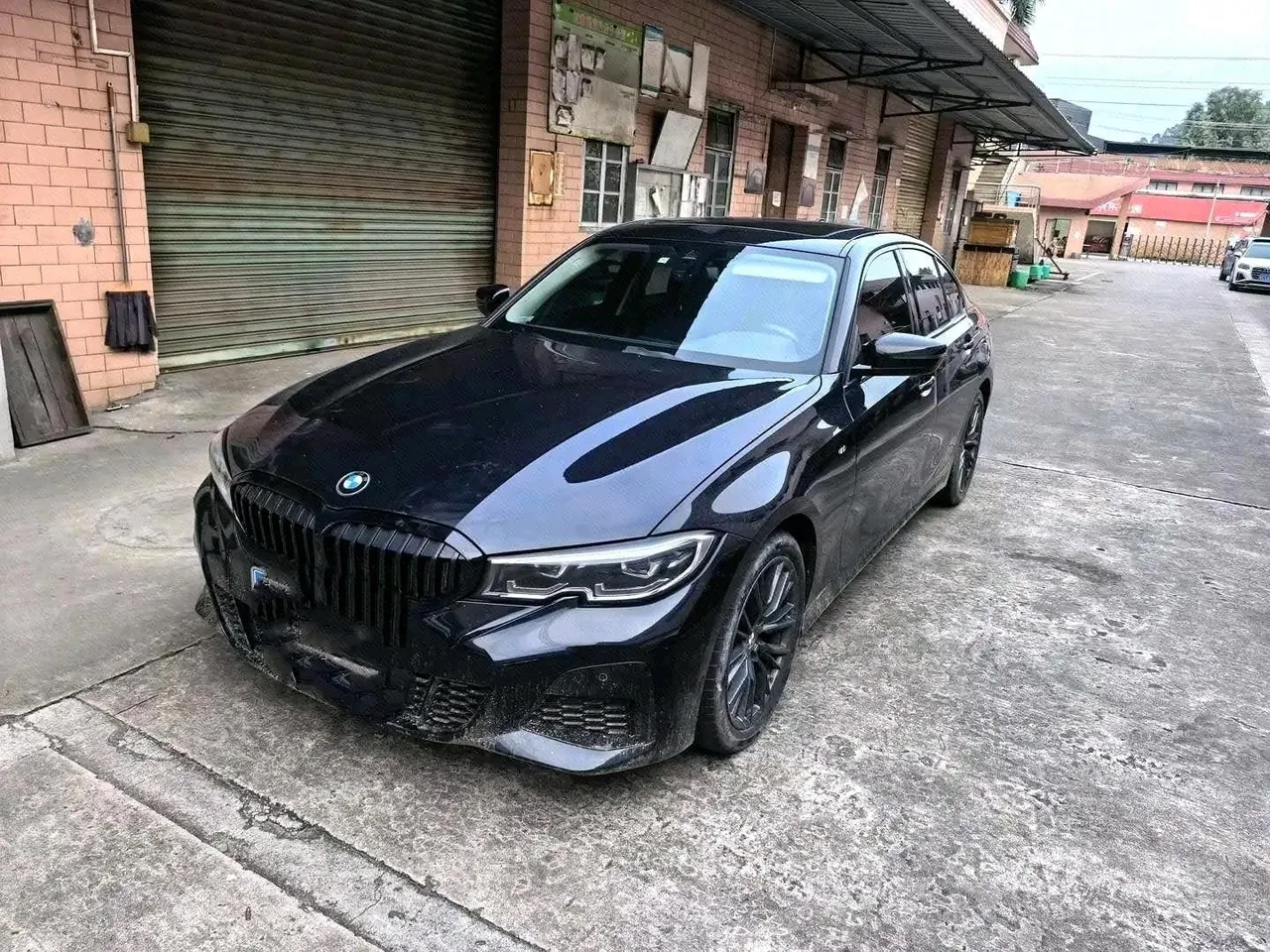 Open image lightbox: BMW 3 Series 2020 325i 2.0T M Sports Obsidian Night Edition Automatic Gear