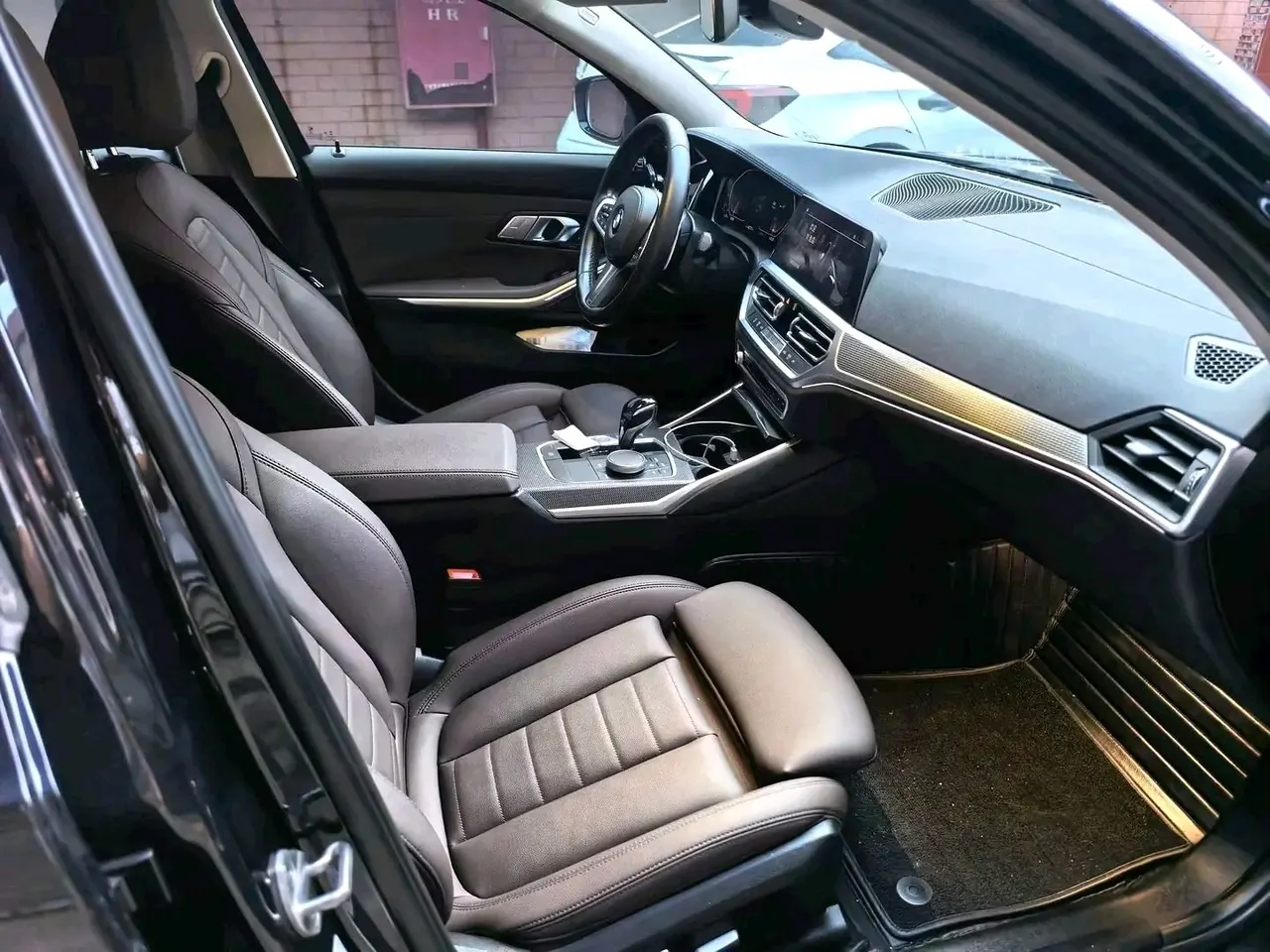 BMW 3 Series 2020 325i 2.0T M Sports Obsidian Night Edition Automatic Gear 4