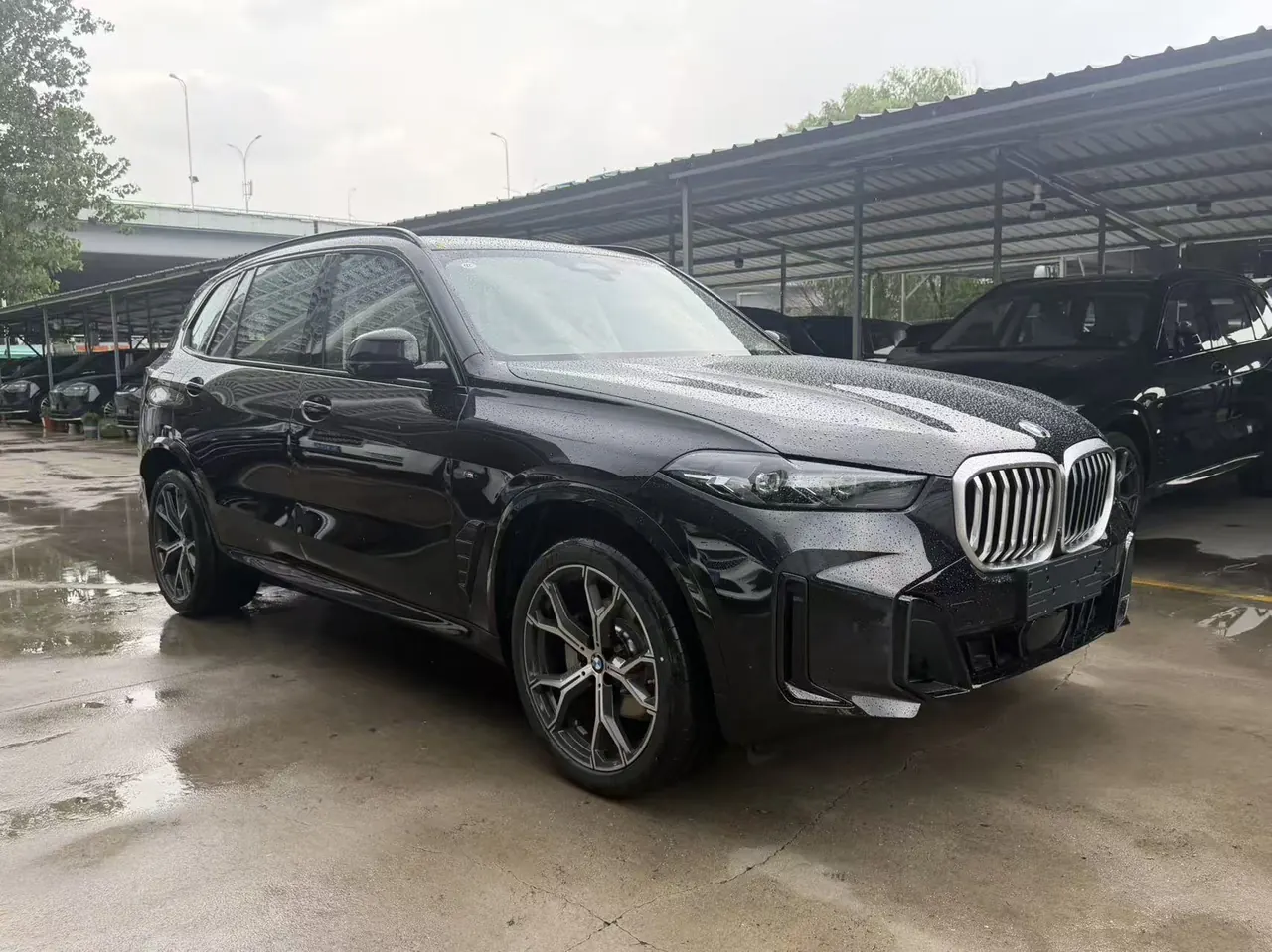 BMW 2026 X5 xDrive30Li 48V 2.0T exclusive m sports obsidian night suit automatic gear 3