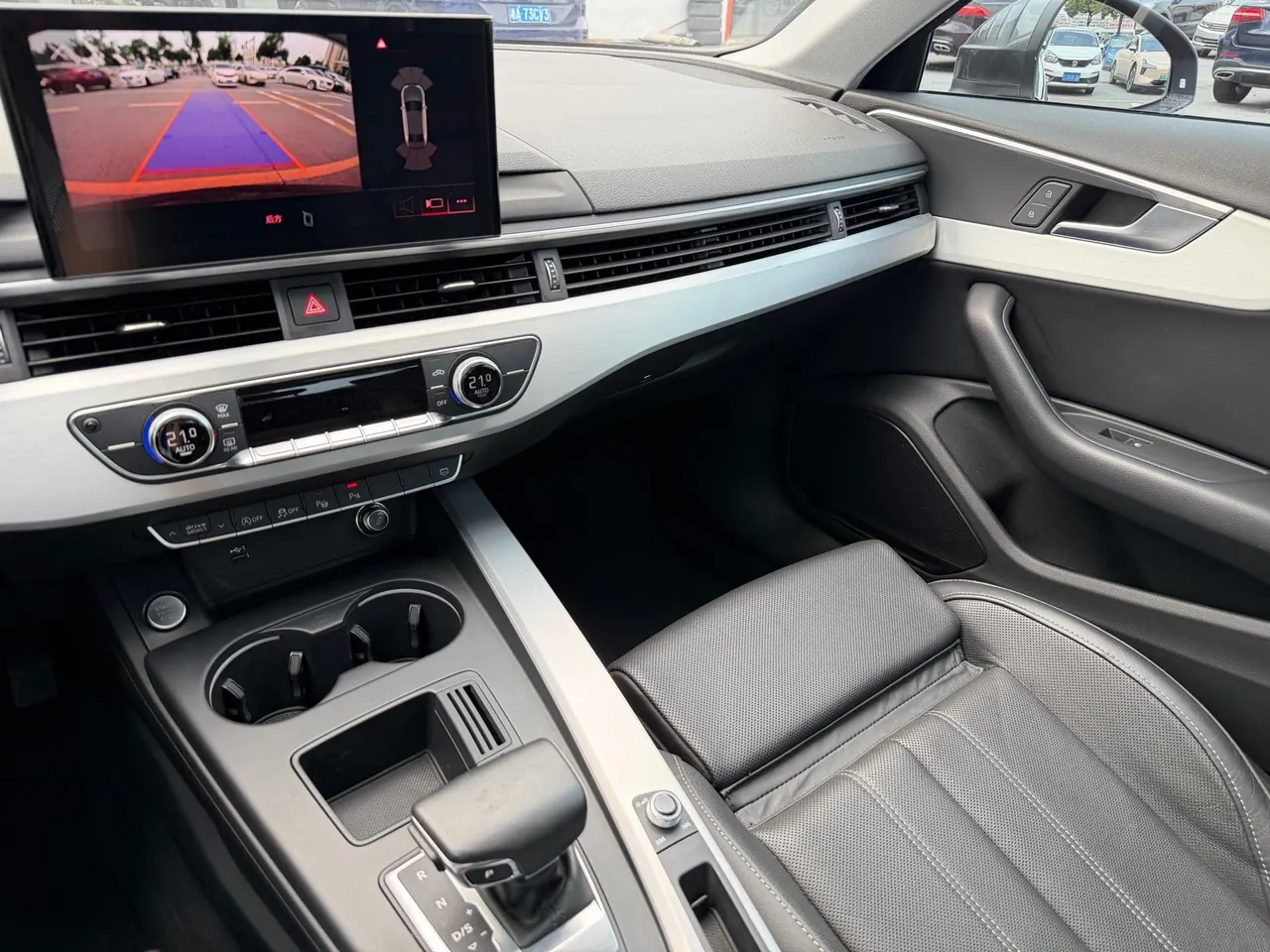 Audi 2020 A4L 2.0TFSI 40TFSI Deluxe Dynamic Automatic 7
