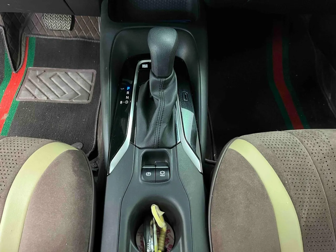 Toyota 2023 Corolla Double Engine 1.8 Stepless Intelligent Electric Hybrid Elite Automatic Gear 13